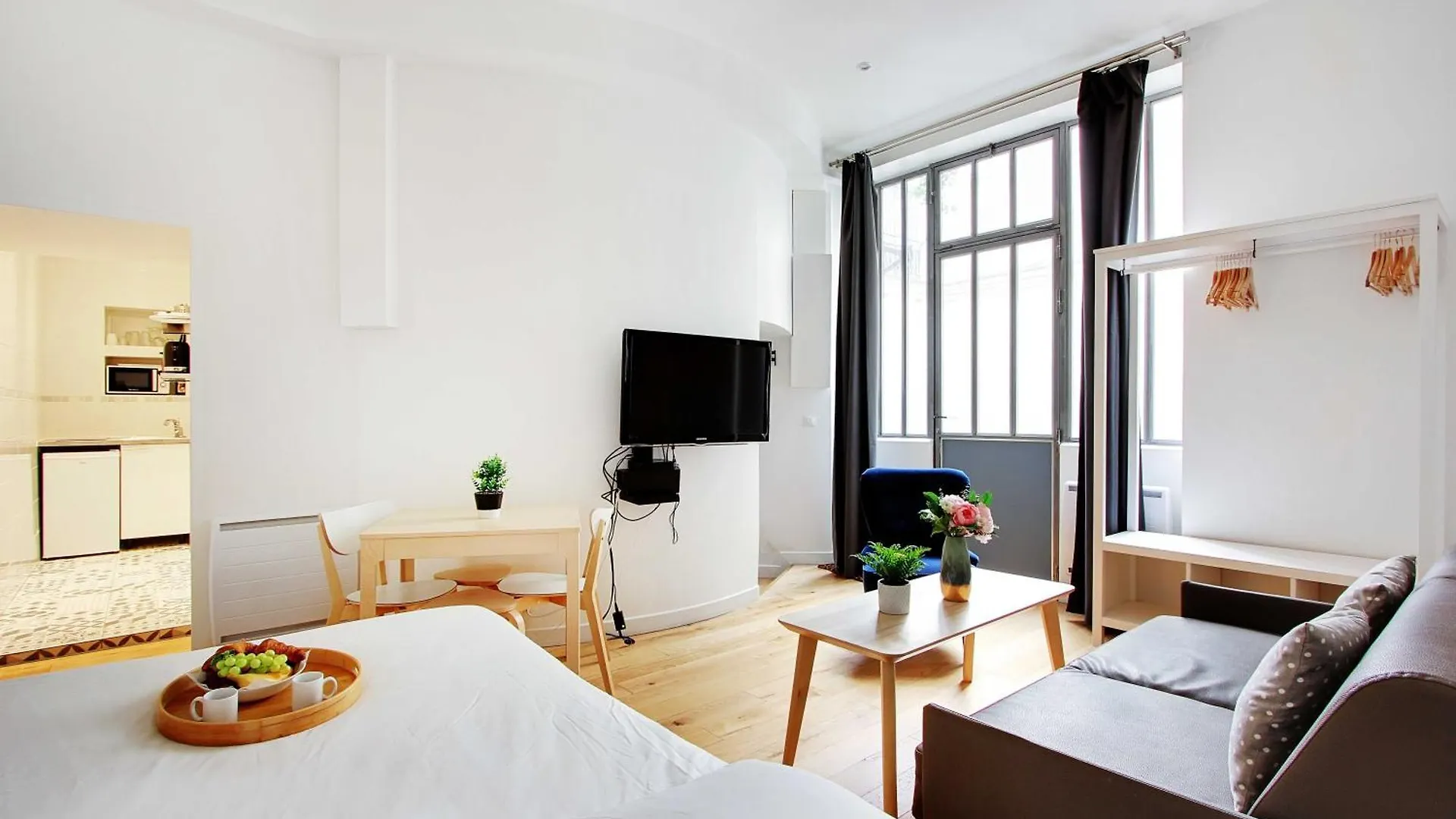 Apartment Charmant Studio Au Coeur De La Vie Parisienne France